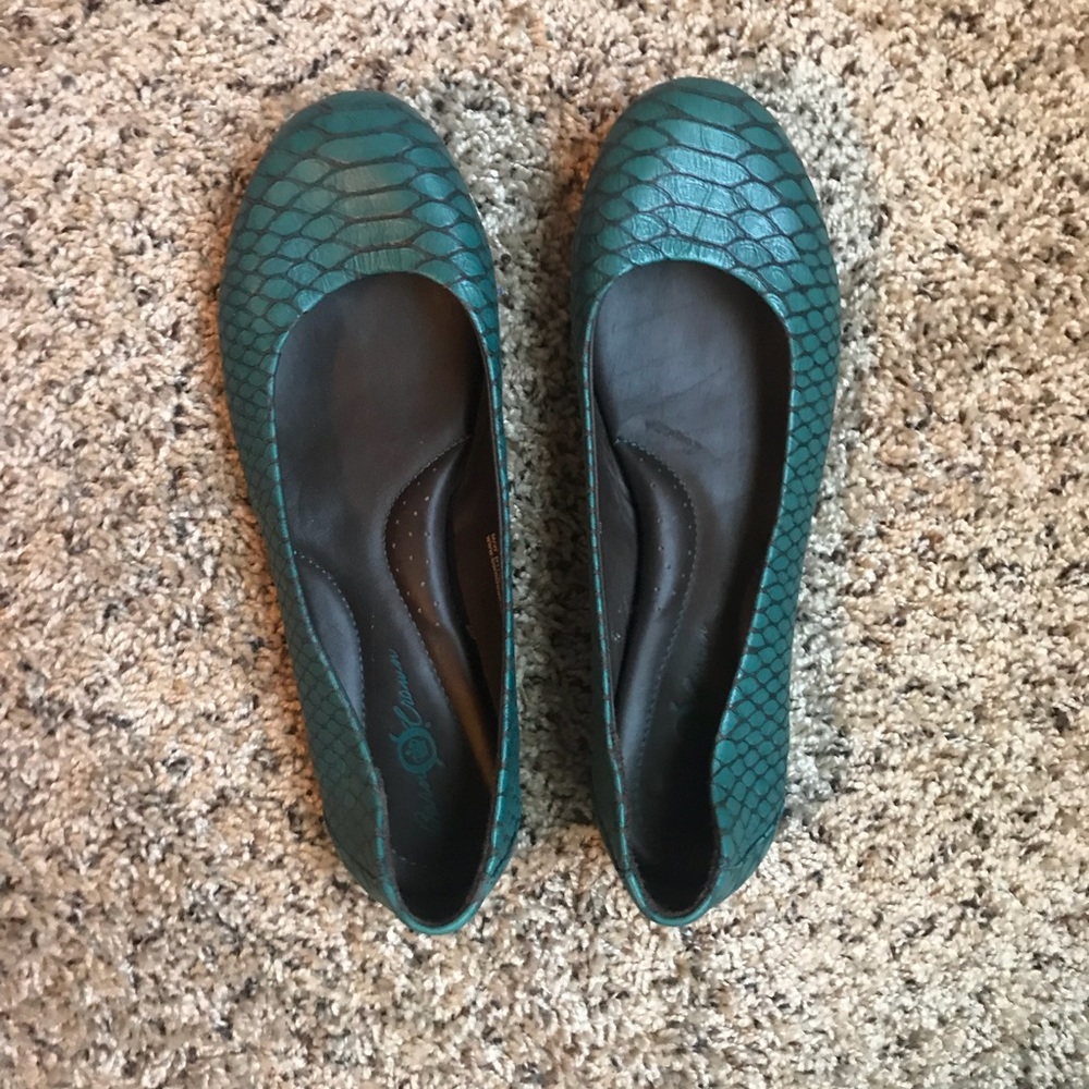 Born Flats!